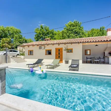 Villa Casa Fortunato With Private Pool