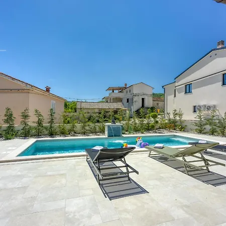 Casa Fortunato With Private Pool Villa *