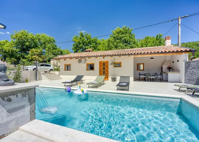 Villa Casa Fortunato With Private Pool